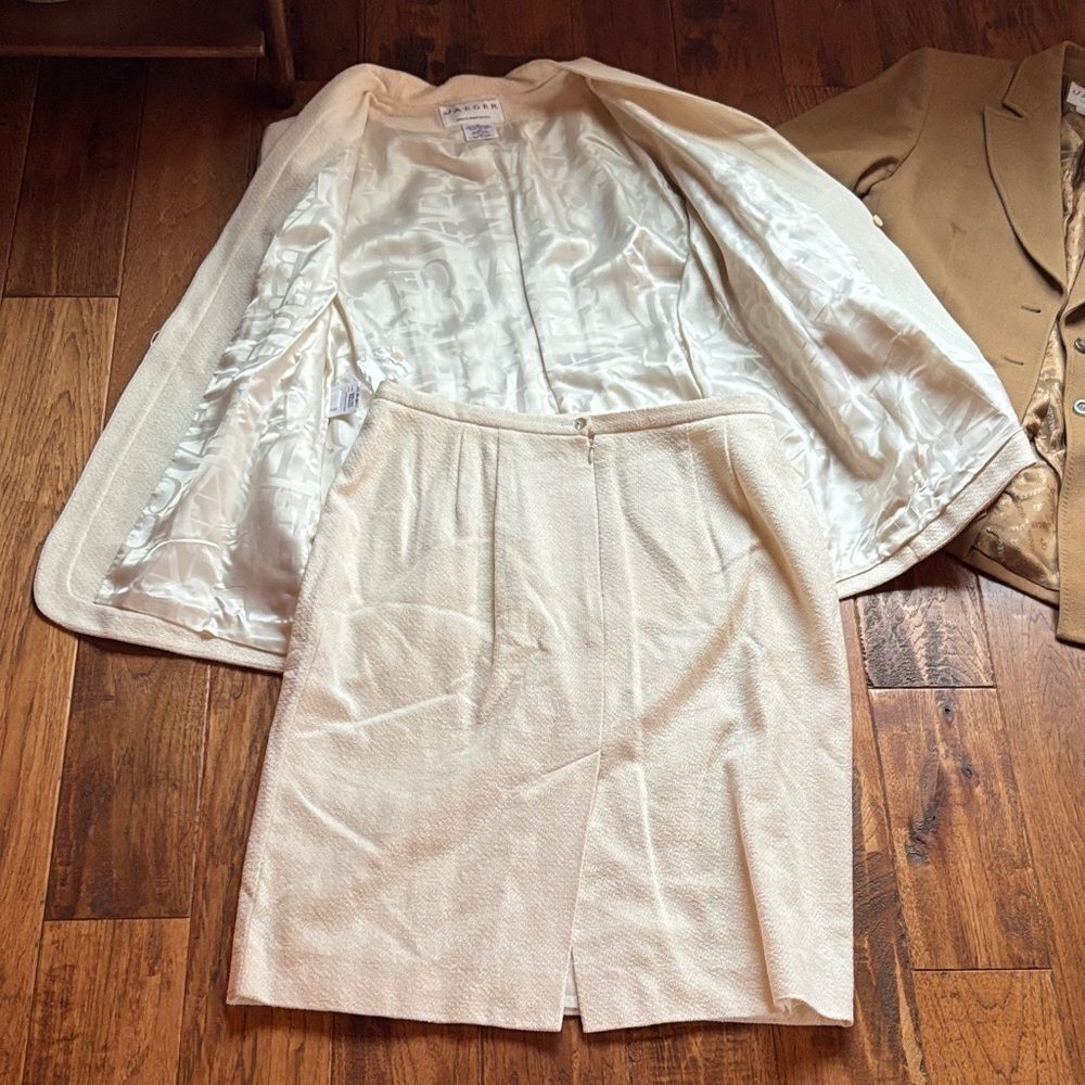 Jaeger Chic Cream Skirt and blazer and Tan Blazer Set - Picture 8 of 16